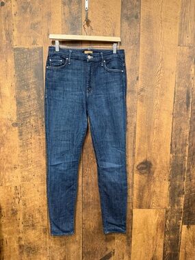 Mother high waisted looker blue denim jeans size 28